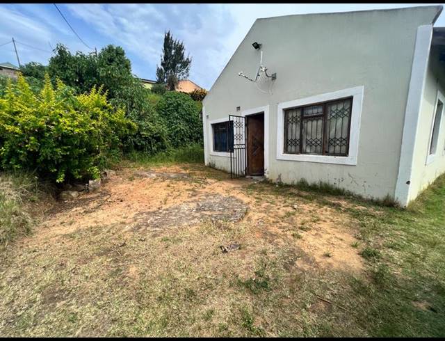 4 BEDROOM HOUSE FOR SALE IN LINDELANI C